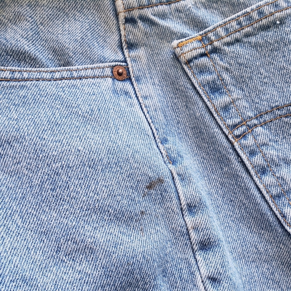 '94 Vintage High Rise Levi's 550 Light Wash - Picture 8 of 8